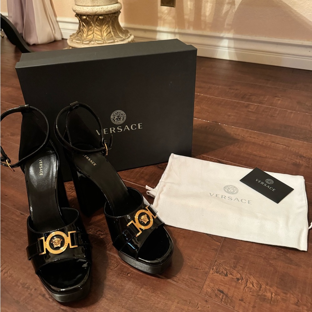Authentic Versace Logo Platform Sandals Black Pat… - image 5